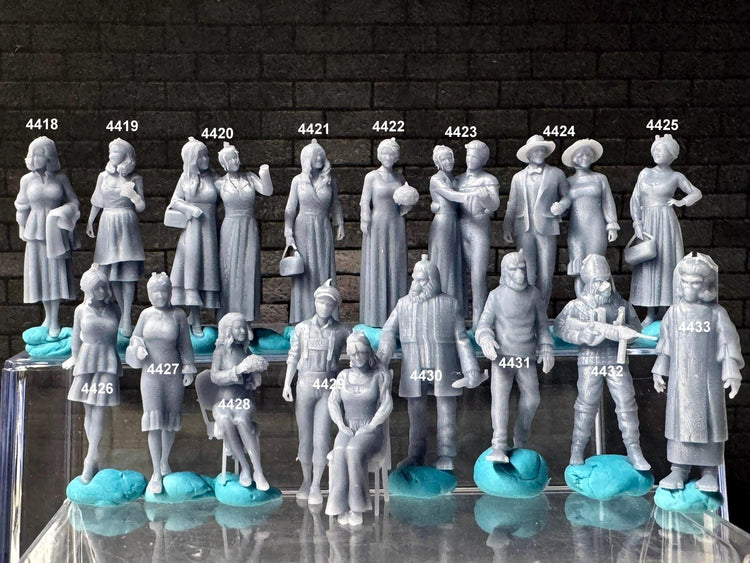 1-64 Miniature Figures