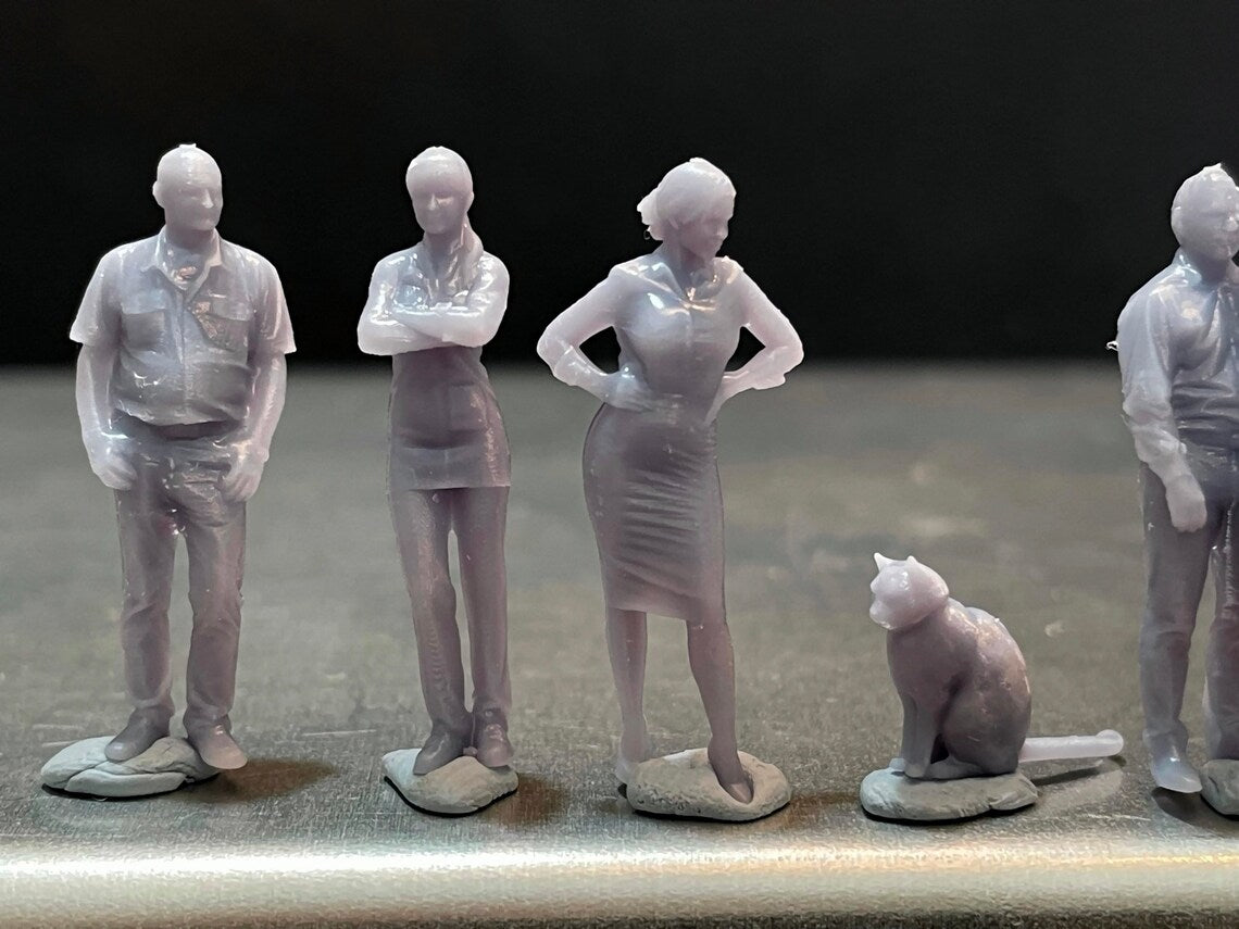 1:64 Miniature Human Figures - Resin / unpainted - great for Dioramas / Projects - Made in the USA GROUP 162 - Miniature Figure