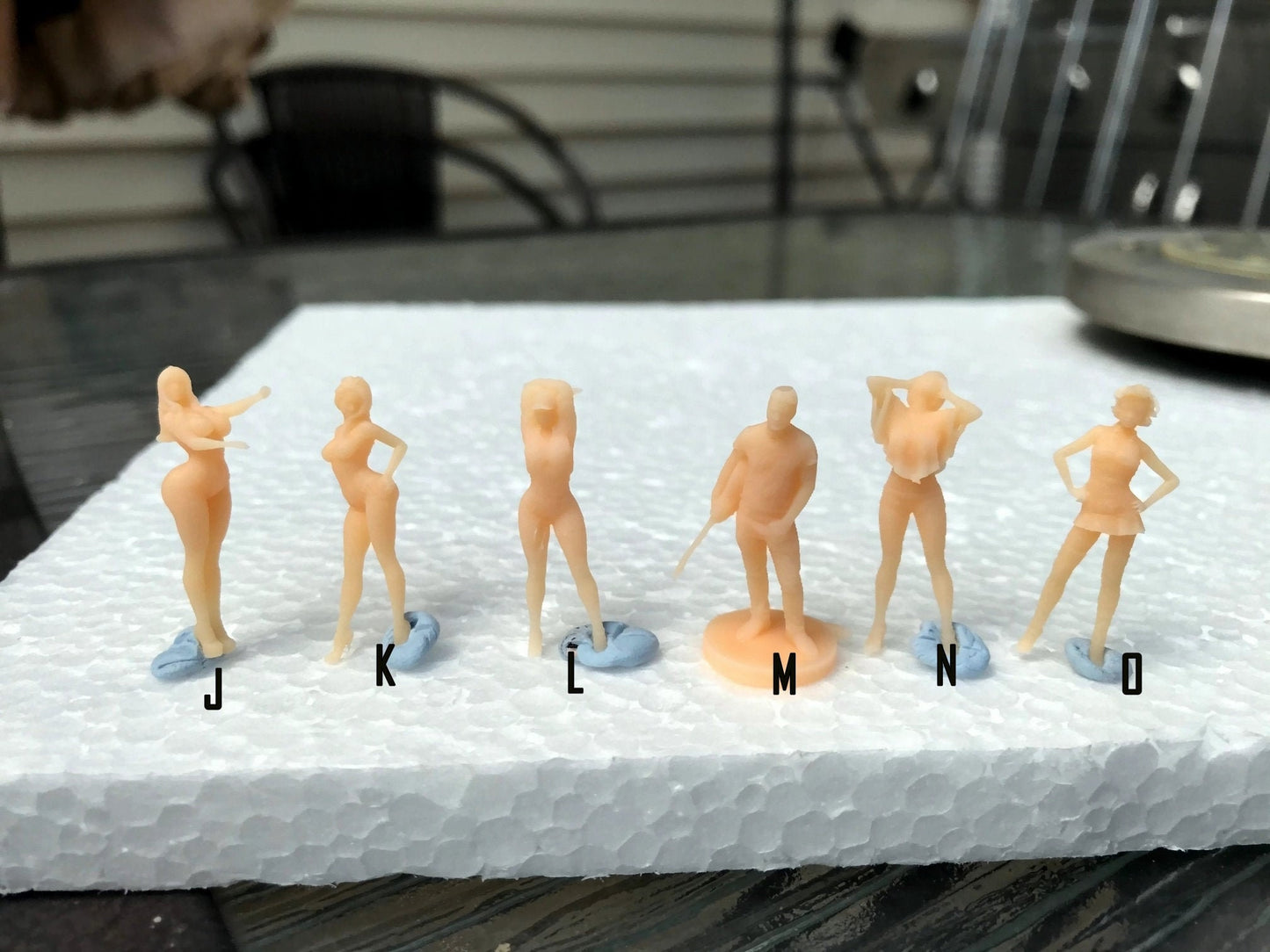 1:64 Scale Miniature People Group 2 - Resin / unpainted - great for Dioramas / Hot Wheels - Made in the USA