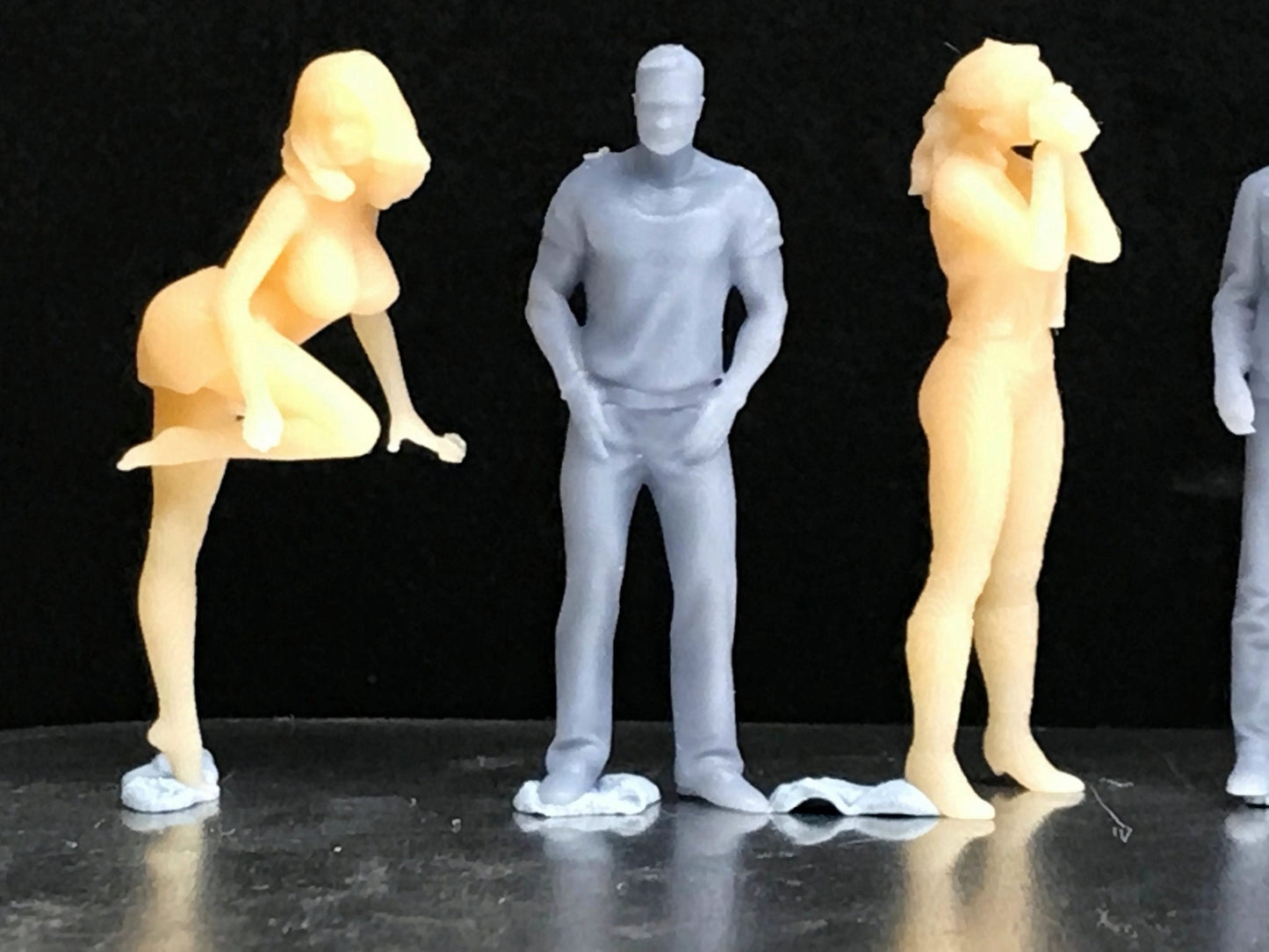1:64 Scale Miniature People - Resin / unpainted - great for Dioramas / Hot Wheels - Made in the USA GROUP 17