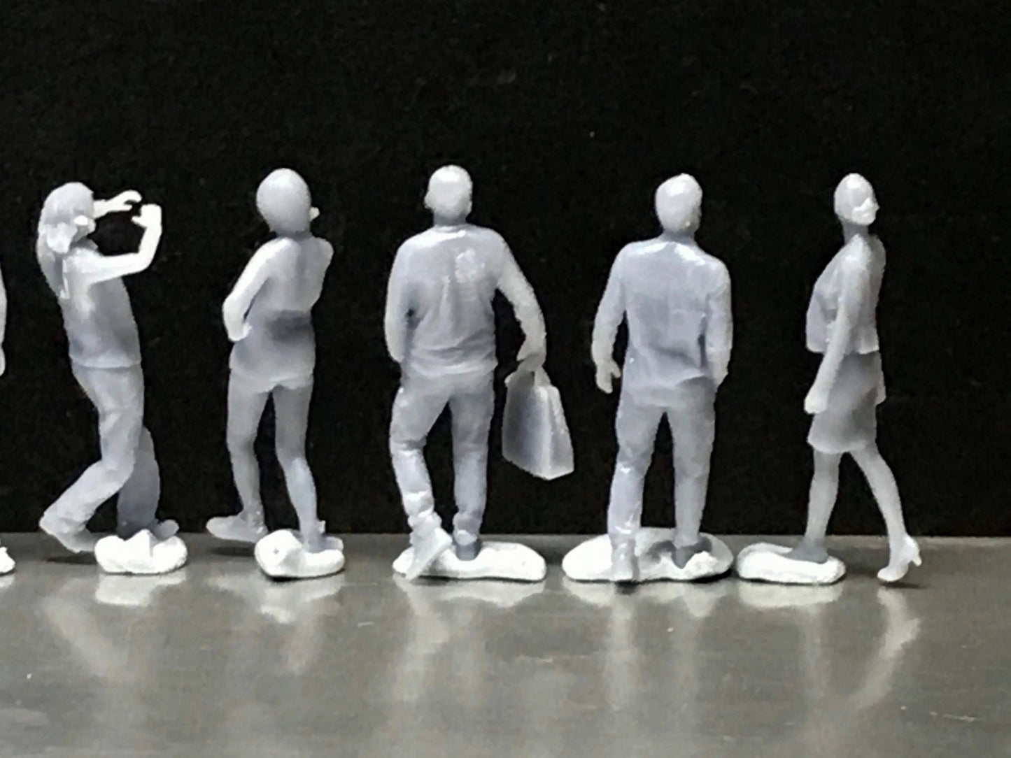 1:64 Scale Miniature People - Resin / unpainted - great for Dioramas / Hot Wheels - Made in the USA GROUP 54 - Miniature Figures