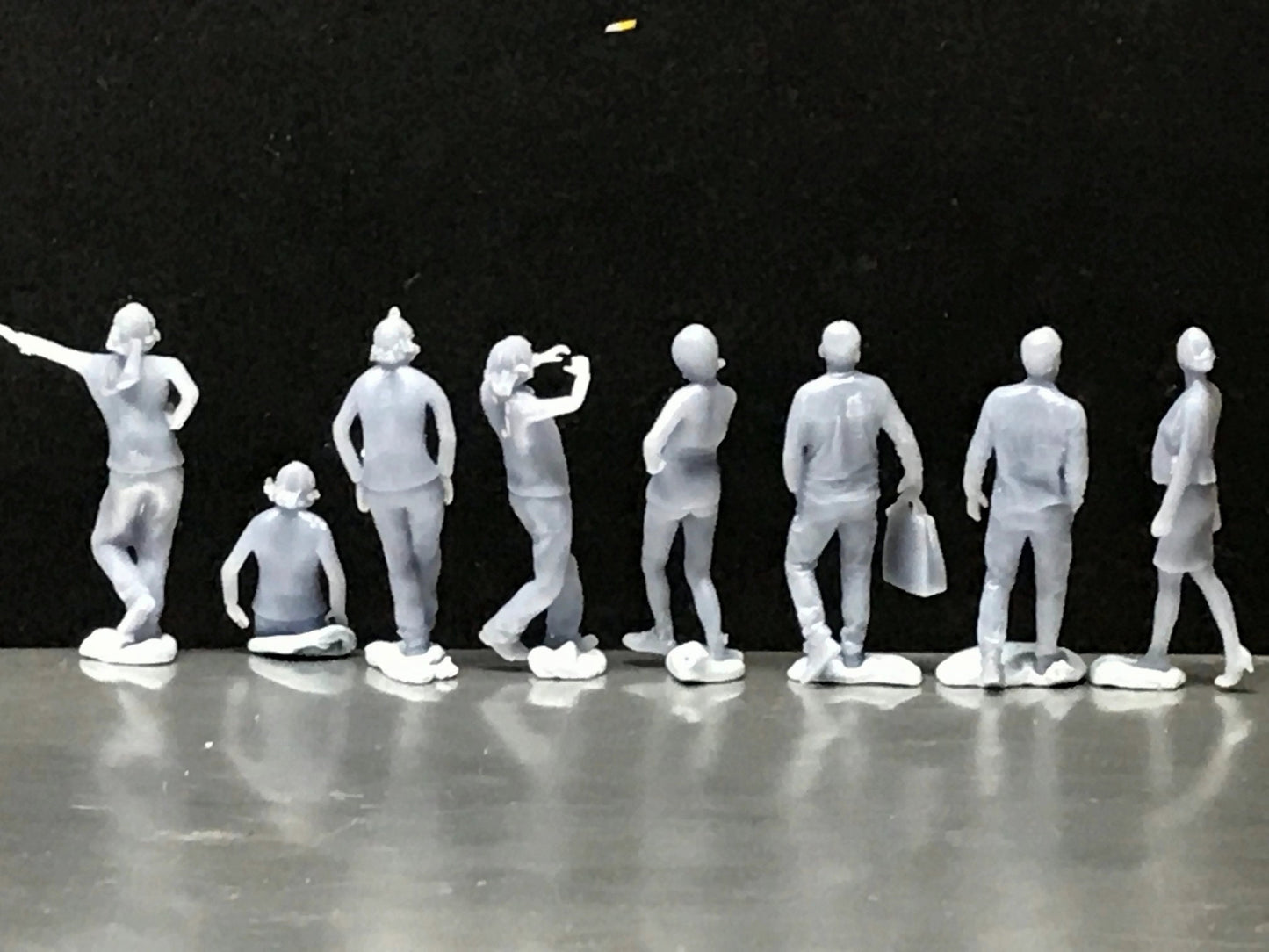 1:64 Scale Miniature People - Resin / unpainted - great for Dioramas / Hot Wheels - Made in the USA GROUP 54 - Miniature Figures
