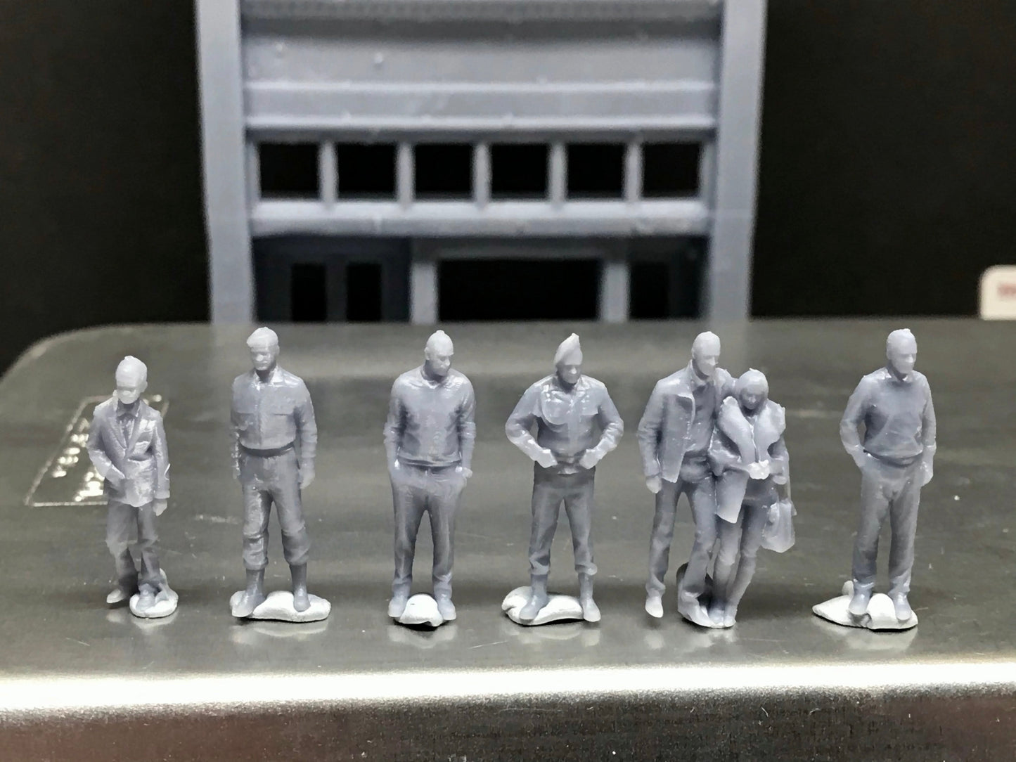 1:64 Scale Miniature People - Resin / unpainted - great for Dioramas / Hot Wheels - Made in the USA GROUP 73 - Miniature Figures