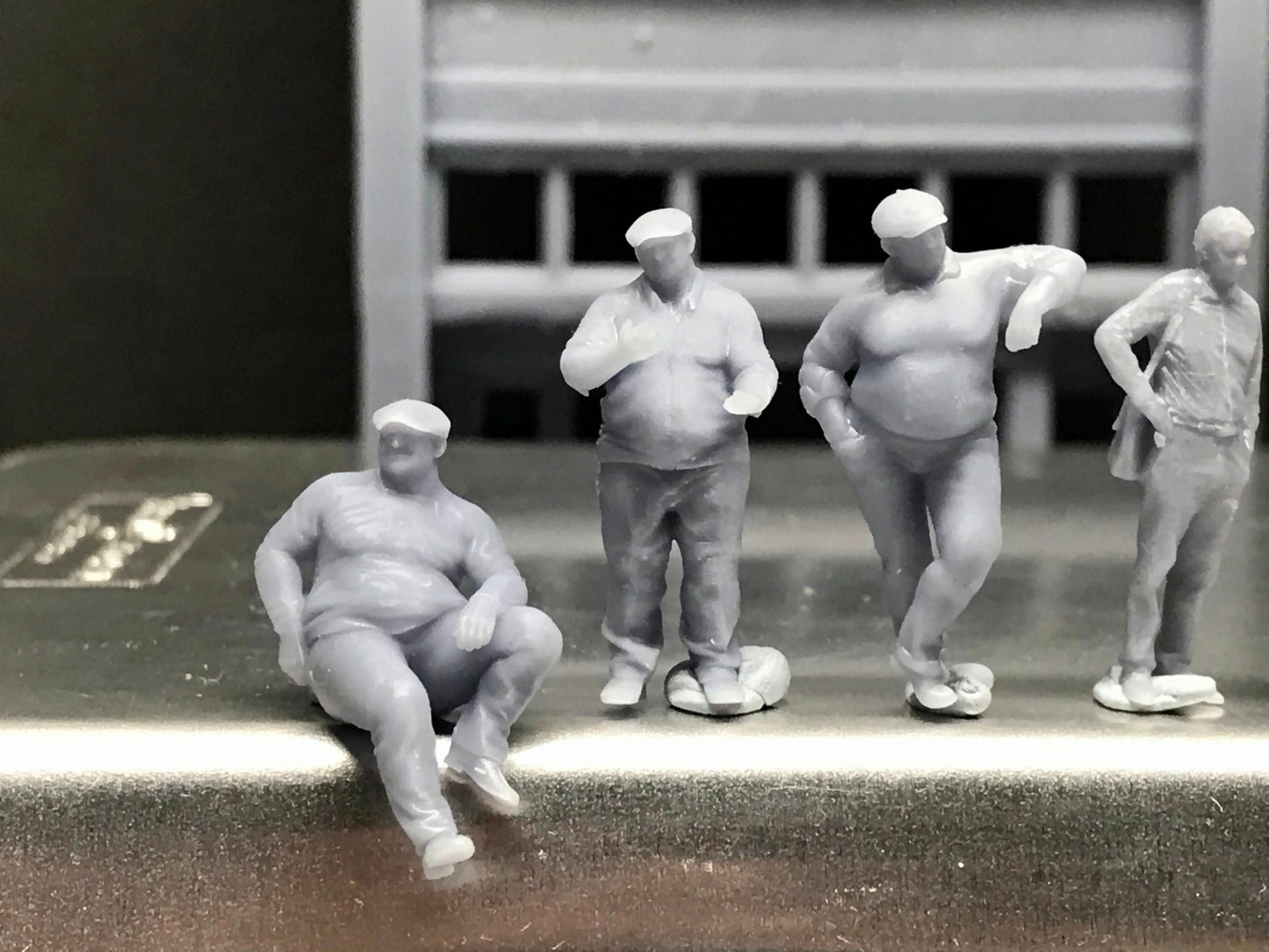 1:64 Scale Miniature People - Resin / unpainted - great for Dioramas / Hot Wheels - Made in the USA GROUP 70 - Miniature Figures