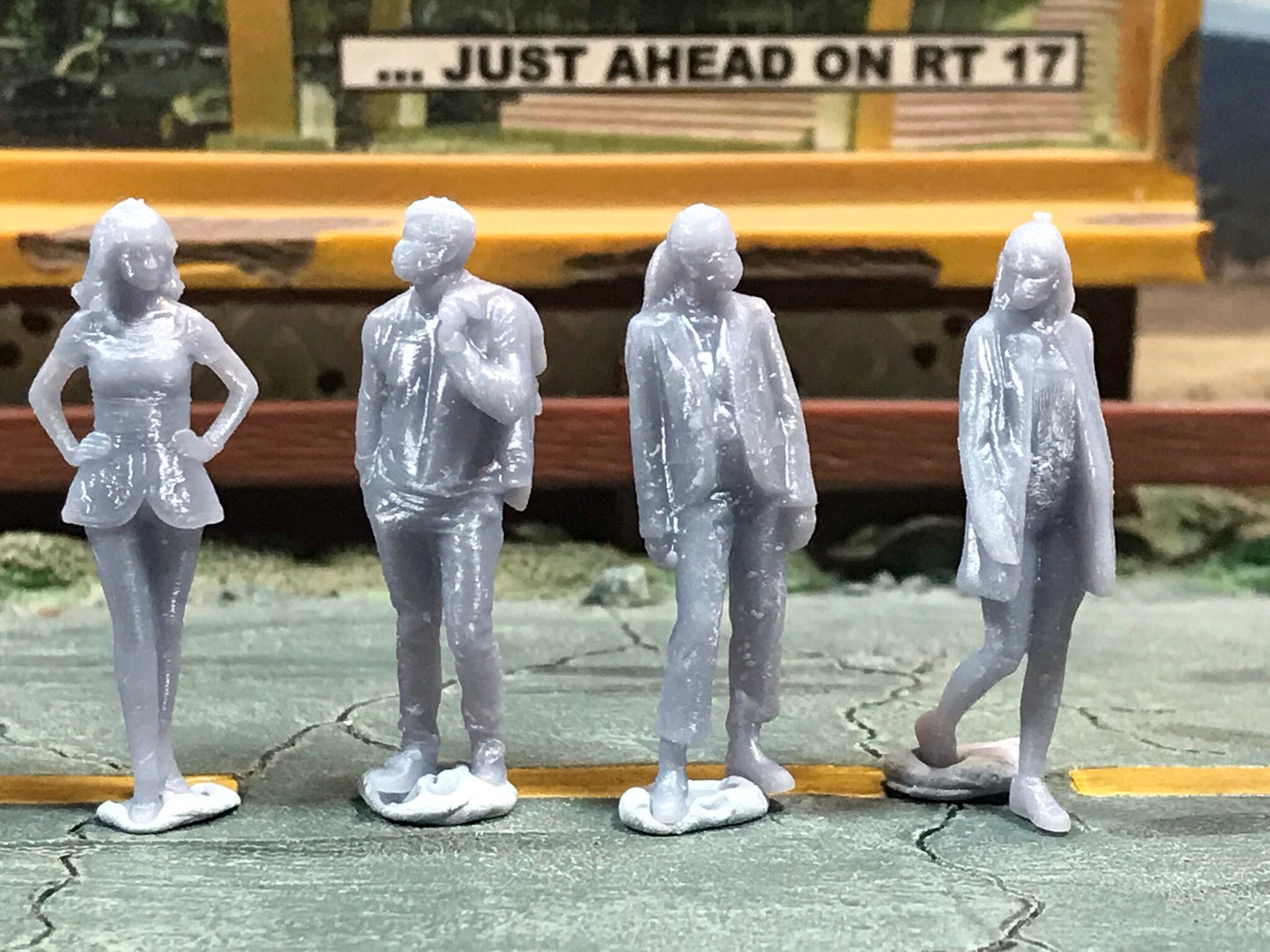 1:64 Scale Miniature People - Resin / unpainted - great for Dioramas / Hot Wheels - Made in the USA GROUP 79- Miniature Figures