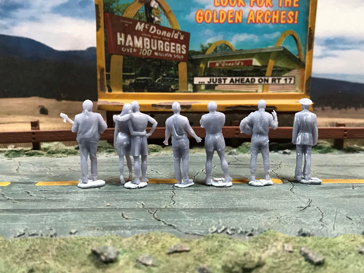 1:64 Scale Miniature People - Resin / unpainted - great for Dioramas / Hot Wheels - Made in the USA GROUP 80 - Miniature Figures