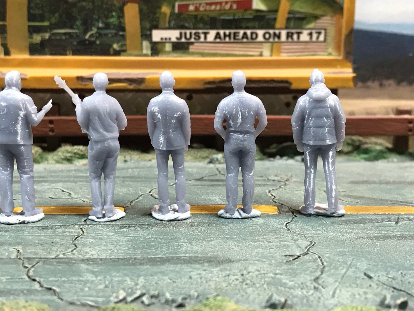 1:64 Scale Miniature People - Resin / unpainted - great for Dioramas / Hot Wheels - Made in the USA GROUP 82- Miniature Figures
