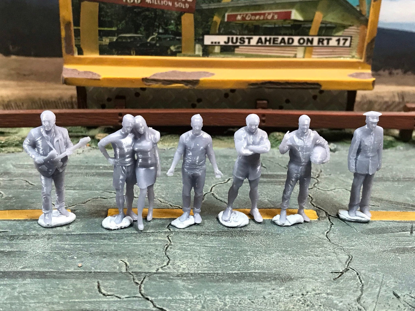 1:64 Scale Miniature People - Resin / unpainted - great for Dioramas / Hot Wheels - Made in the USA GROUP 80 - Miniature Figures