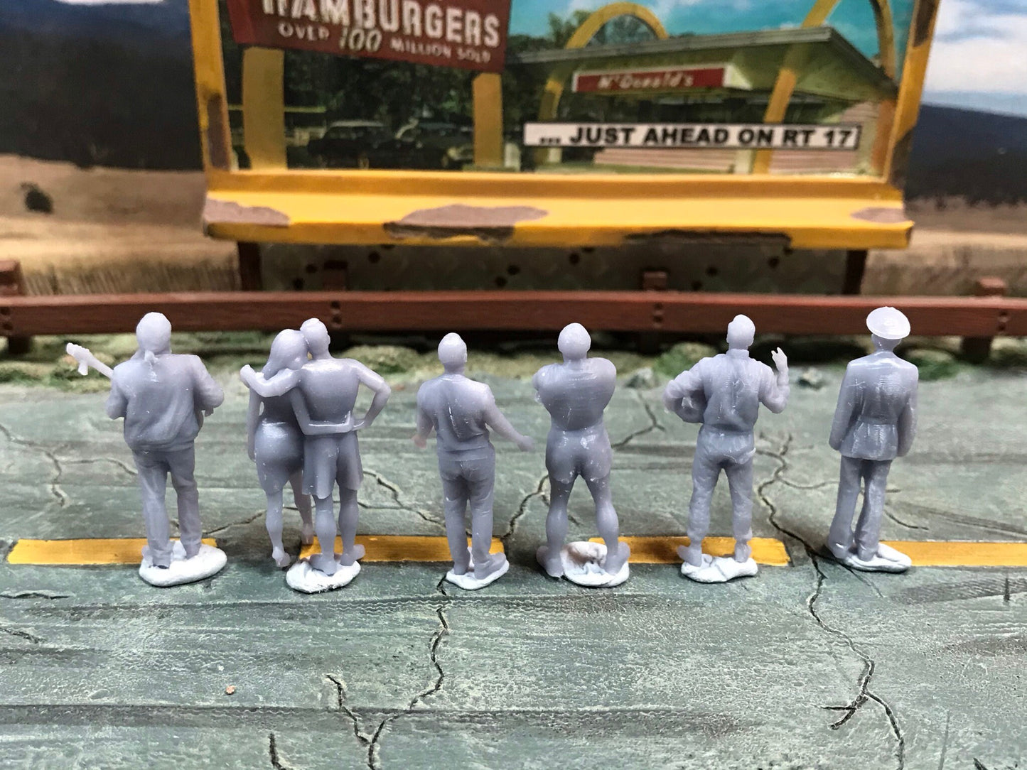 1:64 Scale Miniature People - Resin / unpainted - great for Dioramas / Hot Wheels - Made in the USA GROUP 80 - Miniature Figures