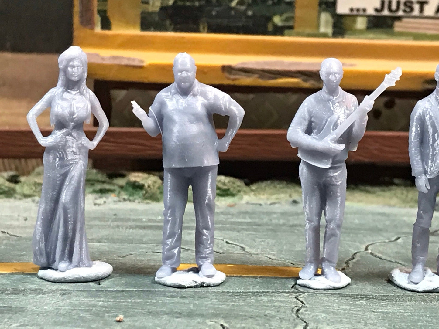 1:64 Scale Miniature People - Resin / unpainted - great for Dioramas / Hot Wheels - Made in the USA GROUP 82- Miniature Figures