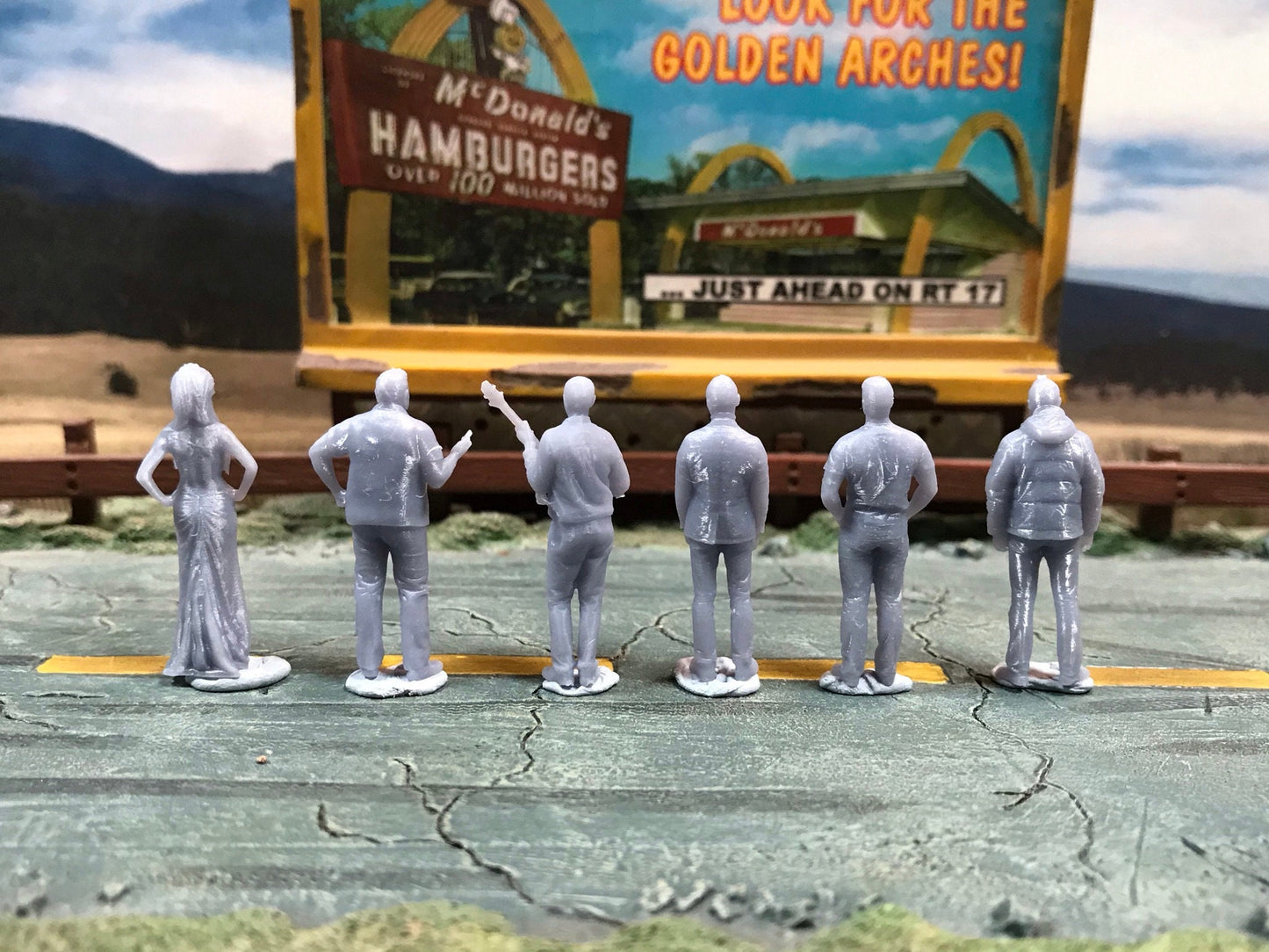 1:64 Scale Miniature People - Resin / unpainted - great for Dioramas / Hot Wheels - Made in the USA GROUP 82- Miniature Figures