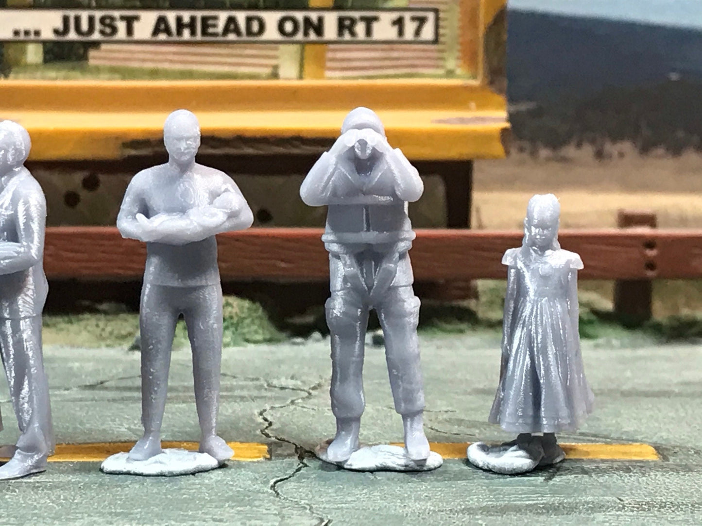 1:64 Scale Miniature People - Resin / unpainted - great for Dioramas / Hot Wheels - Made in the USA GROUP 88 - Miniature Figures