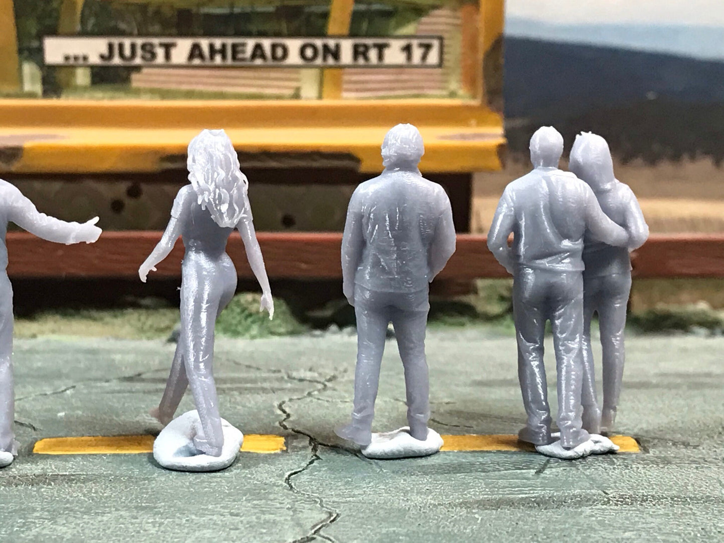 1:64 Scale Miniature People - Resin / unpainted - great for Dioramas / Hot Wheels - Made in the USA GROUP 95 - Miniature Figures