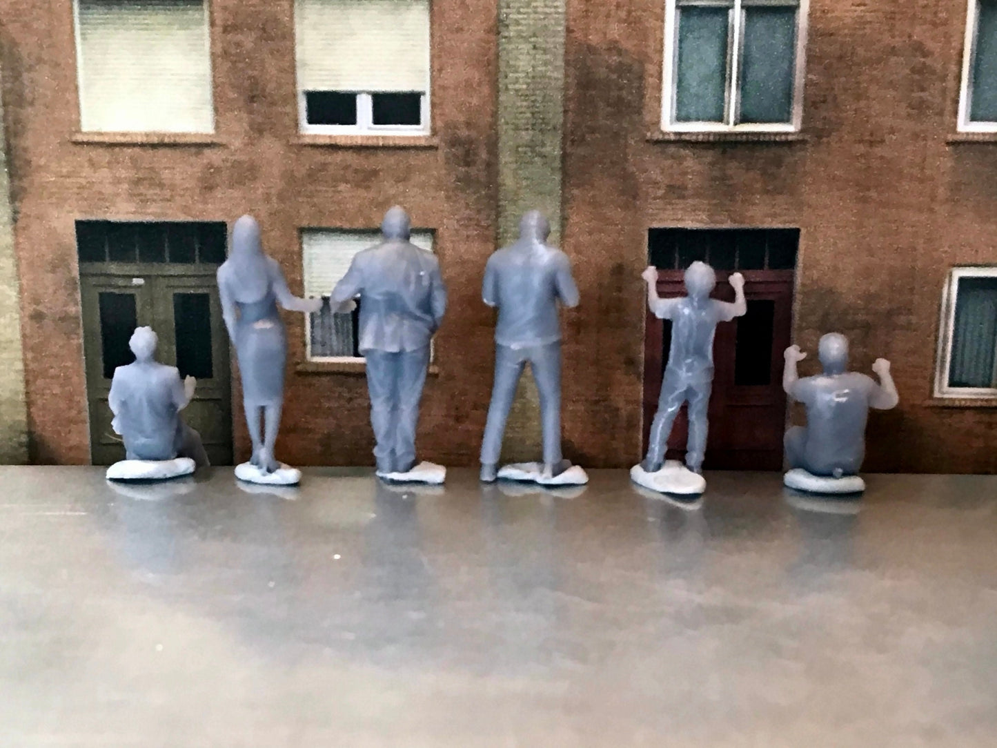 1:64 Scale Miniature People - Resin / unpainted - great for Dioramas / Hot Wheels - Made in the USA GROUP 106- Miniature Figures