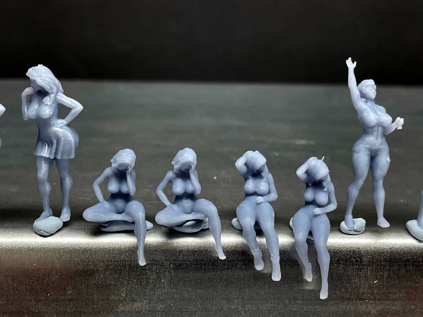 1:64 Scale Miniature People - Resin / unpainted - great for Dioramas / Hot Wheels - Made in the USA GROUP 121 - Miniature Figures