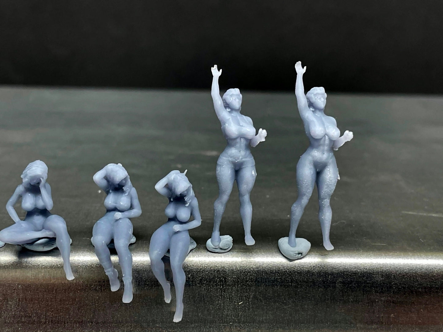 1:64 Scale Miniature People - Resin / unpainted - great for Dioramas / Hot Wheels - Made in the USA GROUP 121 - Miniature Figures