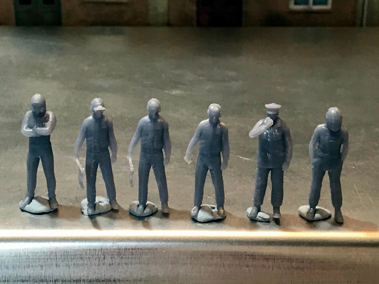 1:64 Scale Miniature People - Resin / unpainted - great for Dioramas / Hot Wheels - Made in the USA GROUP 100 - Miniature Figures