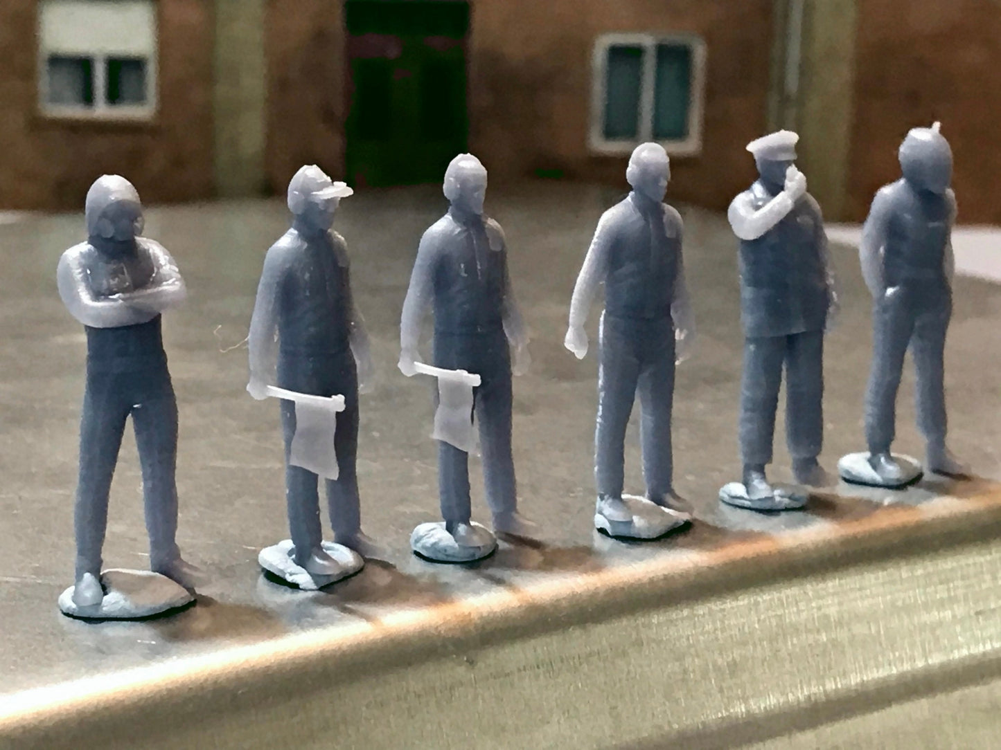 1:64 Scale Miniature People - Resin / unpainted - great for Dioramas / Hot Wheels - Made in the USA GROUP 100 - Miniature Figures