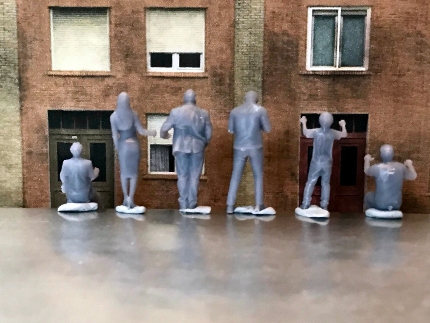 1:64 Scale Miniature People - Resin / unpainted - great for Dioramas / Hot Wheels - Made in the USA GROUP 106- Miniature Figures
