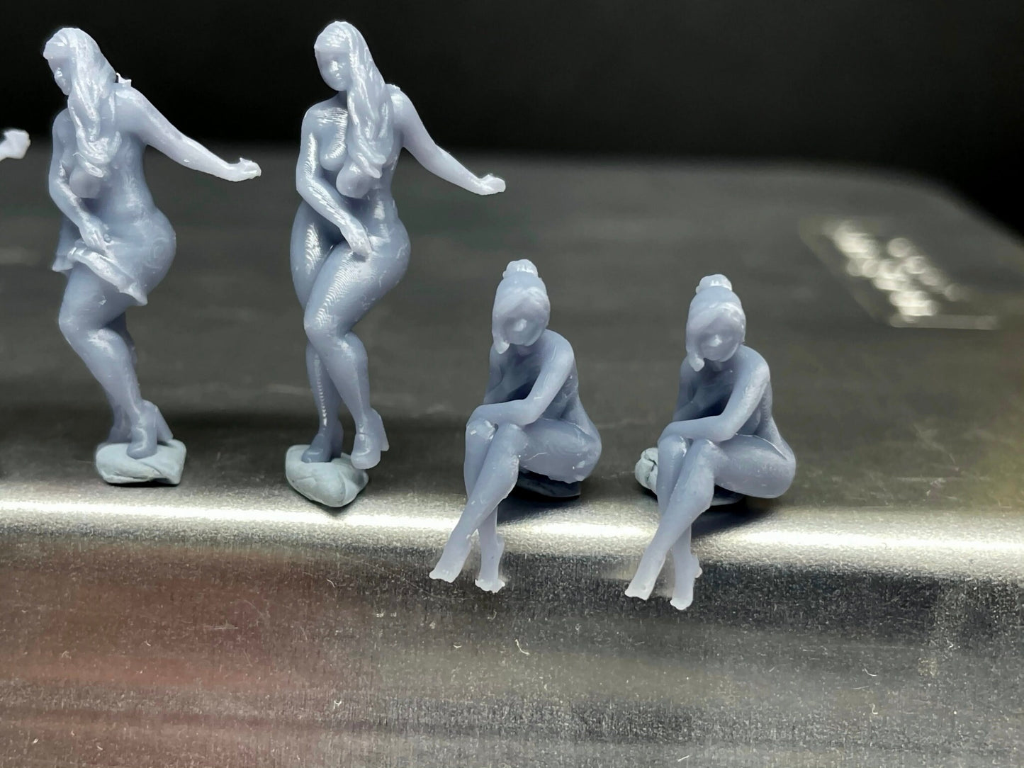 1:64 Scale Miniature People - Resin / unpainted - great for Dioramas / Hot Wheels - Made in the USA GROUP 118- Miniature Figures
