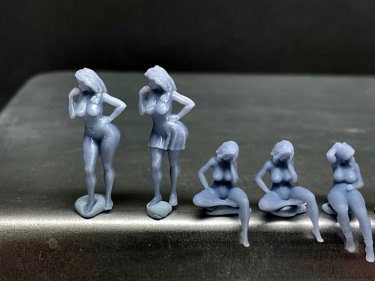 1:64 Scale Miniature People - Resin / unpainted - great for Dioramas / Hot Wheels - Made in the USA GROUP 121 - Miniature Figures