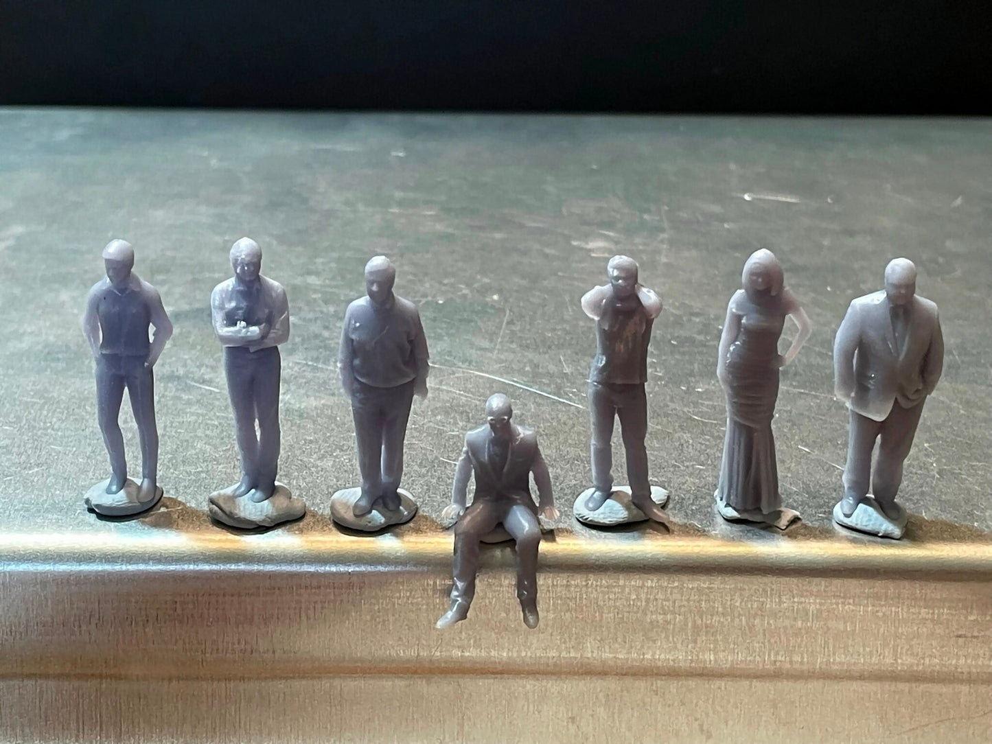 1:64 Miniature Human Figures - Resin / unpainted - great for Dioramas / Hot Wheels - Made in the USA GROUP 161 - Miniature Figures