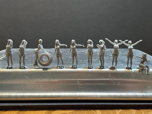 1:64 Miniature Human Figures - Resin / Primed - great for Dioramas / Hot Wheels - Made in the USA GROUP 203 - Miniature Figures
