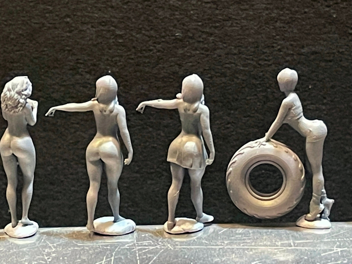 1:64 Miniature Human Figures - Resin / Primed - great for Dioramas / Hot Wheels - Made in the USA GROUP 203 - Miniature Figures