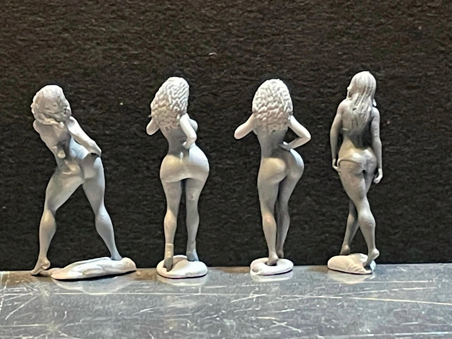 1:64 Miniature Human Figures - Resin / unpainted - great for Dioramas / Hot Wheels - Made in the USA GROUP 205 - Miniature Figures