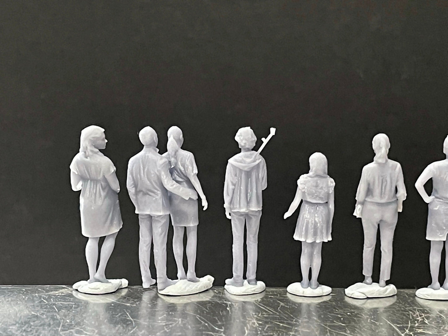 1:64 Miniature Human Figures - Resin / unpainted - great for Dioramas / Hot Wheels - Made in the USA GROUP 230 - Miniature Figures