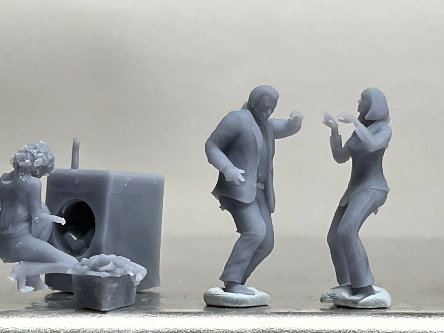 1:64 Miniature Human Figures - Resin / unpainted - great for Dioramas / Hot Wheels - Made in the USA GROUP 254 - Miniature Figures