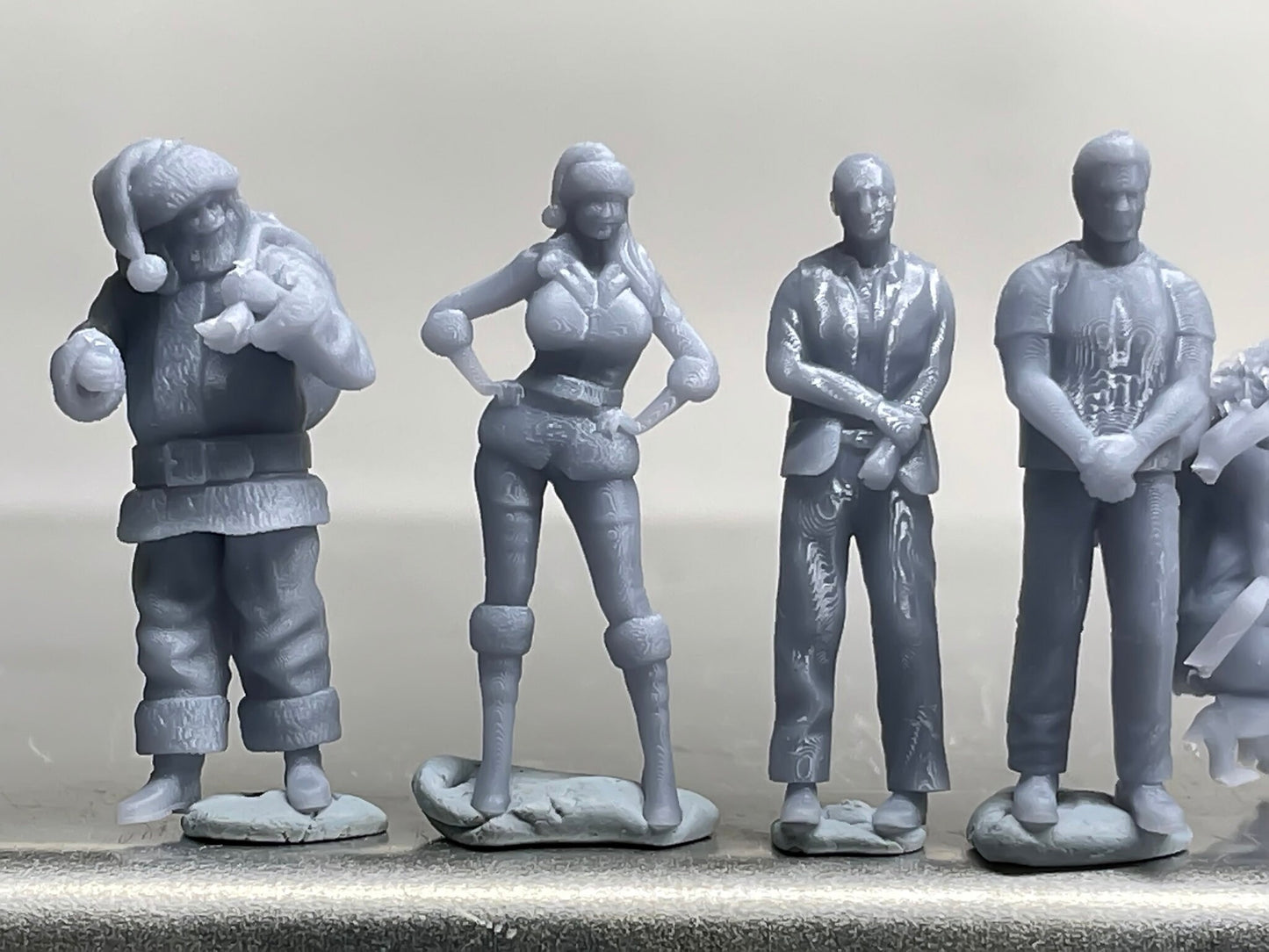 1:64 Miniature Human Figures - Resin / unpainted - great for Dioramas / Hot Wheels - Made in the USA GROUP 254 - Miniature Figures