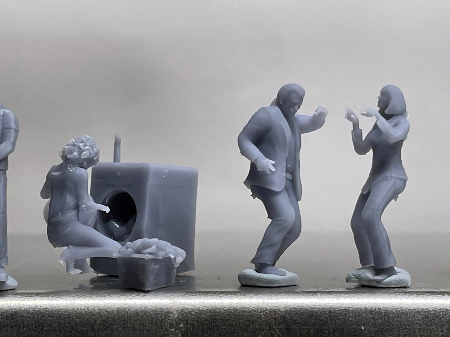 1:64 Miniature Human Figures - Resin / unpainted - great for Dioramas / Hot Wheels - Made in the USA GROUP 254 - Miniature Figures