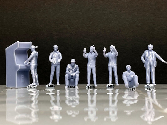 1:64 Miniature Human Figures - Resin / unpainted - great for Dioramas / Hot Wheels - Made in the USA GROUP 316 - Miniature Figures