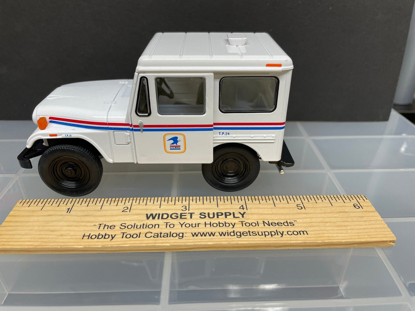 1:26 Under 5" 1971 Jeep DJ-5B USPS Truck in White or Blue Colors - Great For Dioramas & Diecast Photography - Very Detailed