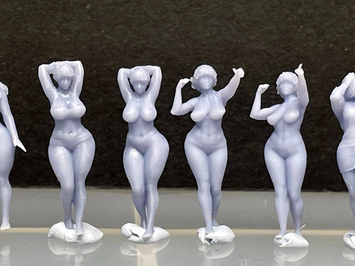 1:64 Miniature Human Figures - Resin / unpainted - great for Dioramas / Hot Wheels - Made in the USA GROUP 287 - Miniature Figures