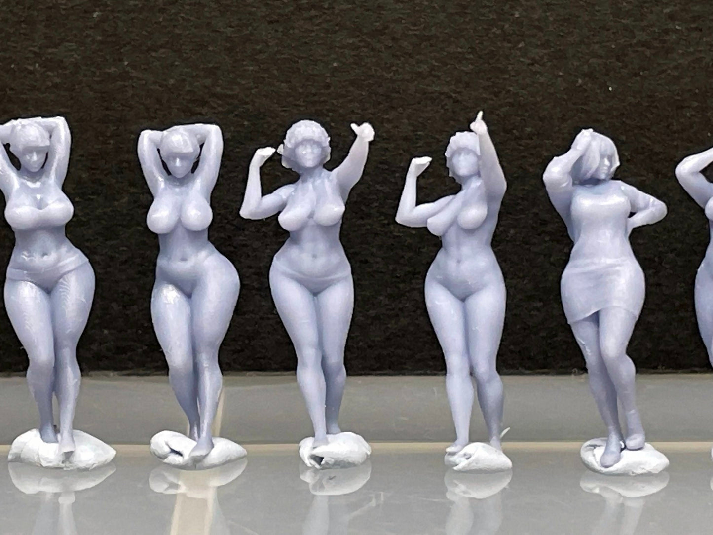 1:64 Miniature Human Figures - Resin / unpainted - great for Dioramas / Hot Wheels - Made in the USA GROUP 287 - Miniature Figures