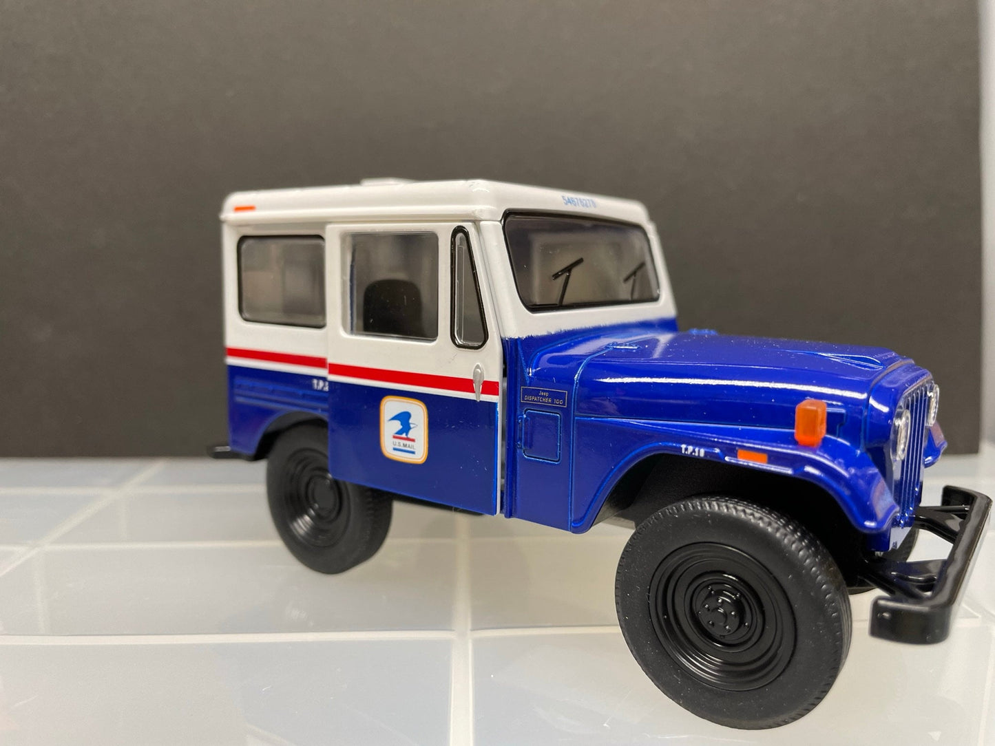 1:26 Under 5" 1971 Jeep DJ-5B USPS Truck in White or Blue Colors - Great For Dioramas & Diecast Photography - Very Detailed
