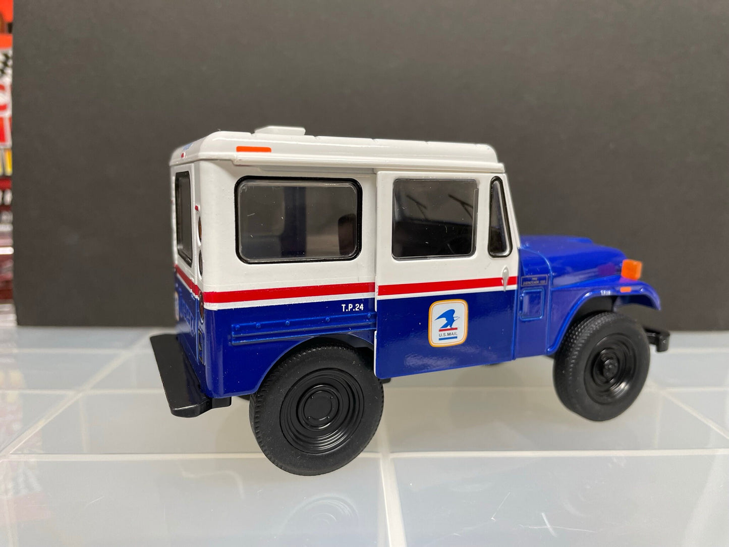 1:26 Under 5" 1971 Jeep DJ-5B USPS Truck in White or Blue Colors - Great For Dioramas & Diecast Photography - Very Detailed