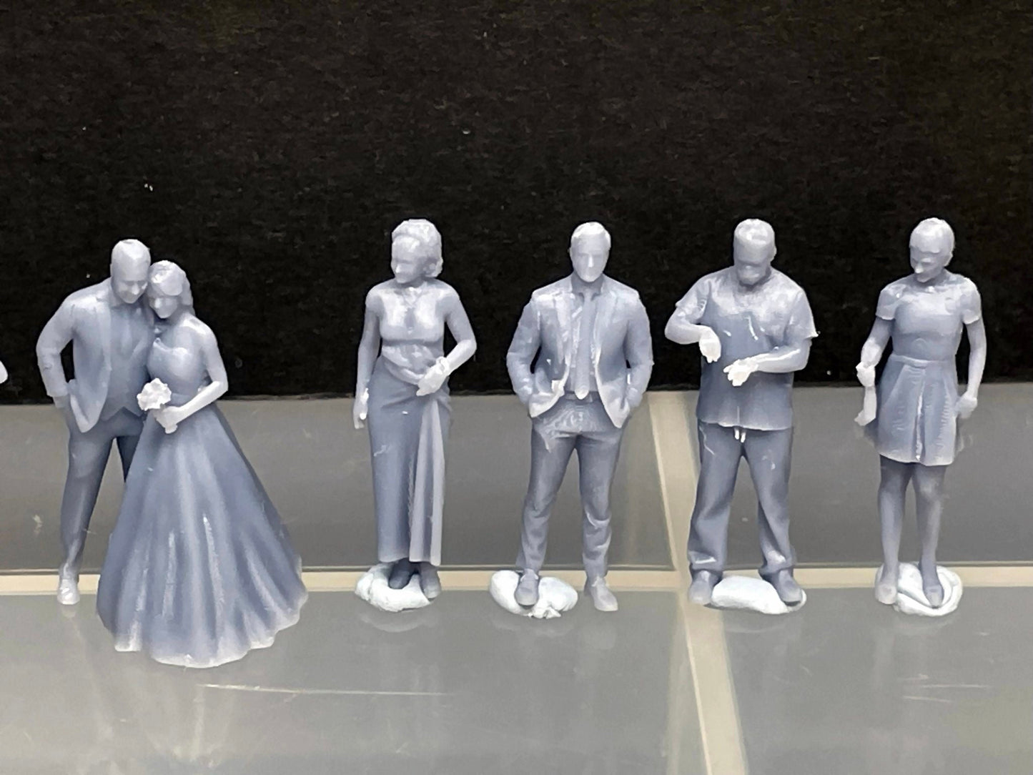 1:64 Miniature Human Figures - Resin / unpainted - great for Dioramas / Hot Wheels - Made in the USA GROUP 311 - Miniature 1.10"