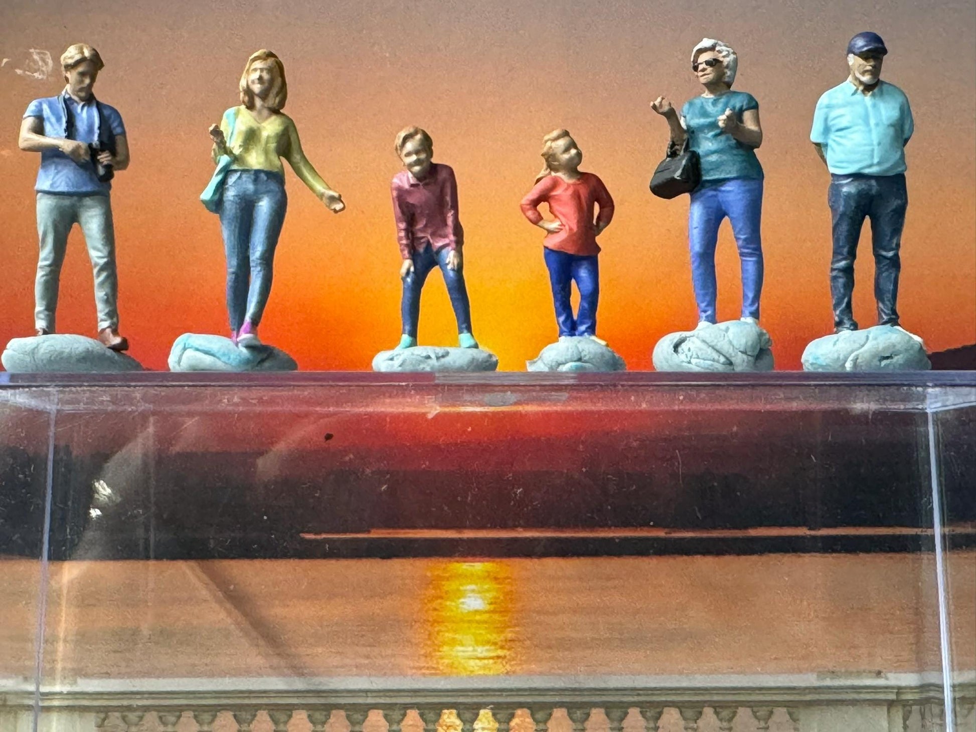 1:64 Miniature Human Figures - Painted SET - great for Dioramas / Hot Wheels - Family Time - Miniatures 1.10" American Diorama