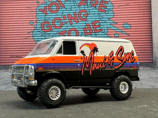 1-64 Scale / S-Scale 1971 Chevy Van G10 - Great For Dioramas & Diecast Photography (M2)