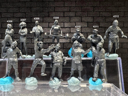 1:64 Miniature Human Figures - Resin / unpainted - great for Dioramas Hot Wheels - Made in the USA LOT 624 - Miniature 1.10