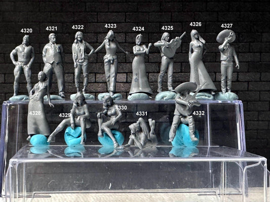 1:64 Miniature Human Figures - Resin / unpainted - great for Dioramas Hot Wheels - Made in the USA LOT 625 - Miniature 1.10
