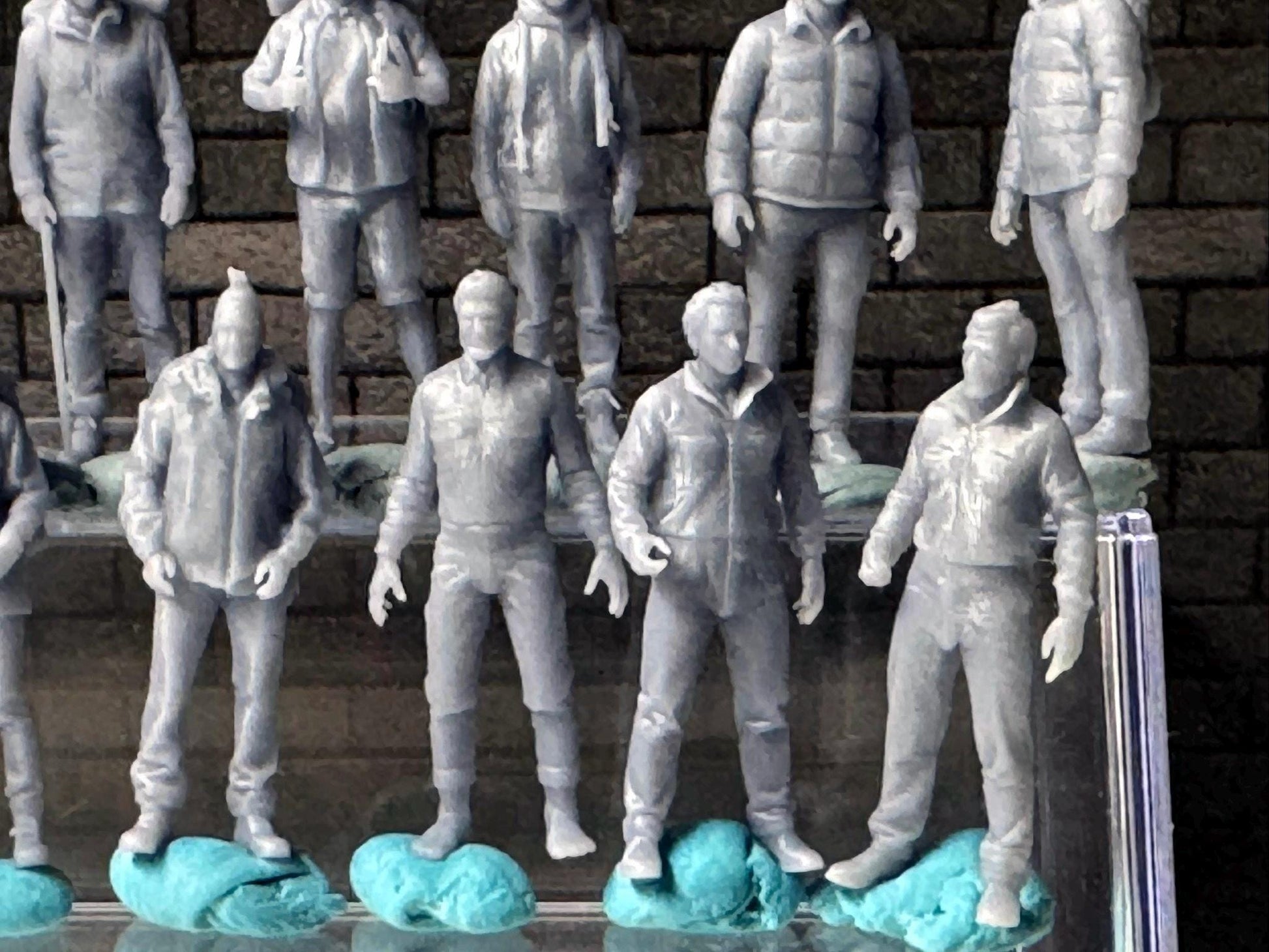 1:64 Miniature Human Figures - Resin / unpainted - great for Dioramas Hot Wheels - Made in the USA LOT 637 - Miniature 1.10 Campers / Hikers