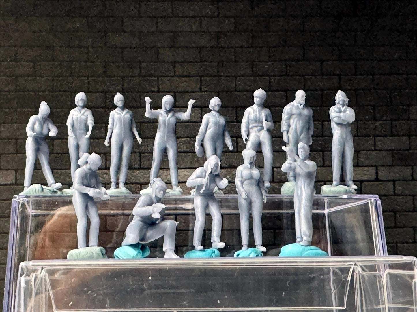 1:64 Miniature Human Figures - Resin / unpainted - great for Dioramas Hot Wheels - Made in the USA LOT 626 - Miniature 1.10 - Mechanics