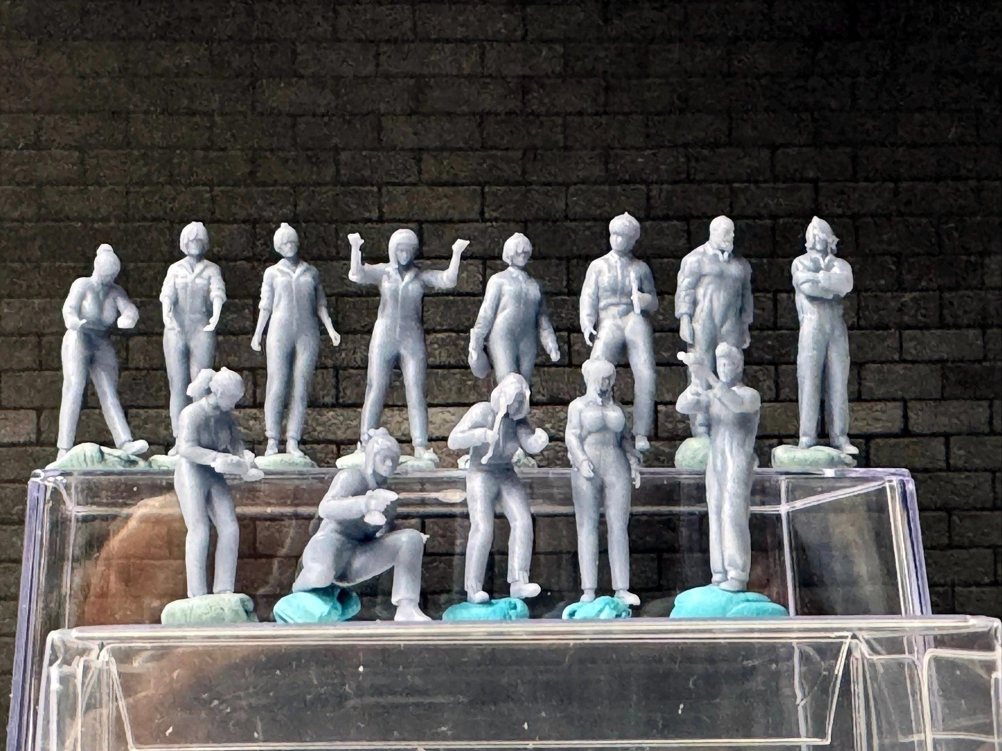 1:64 Miniature Human Figures - Resin / unpainted - great for Dioramas Hot Wheels - Made in the USA LOT 626 - Miniature 1.10 - Mechanics
