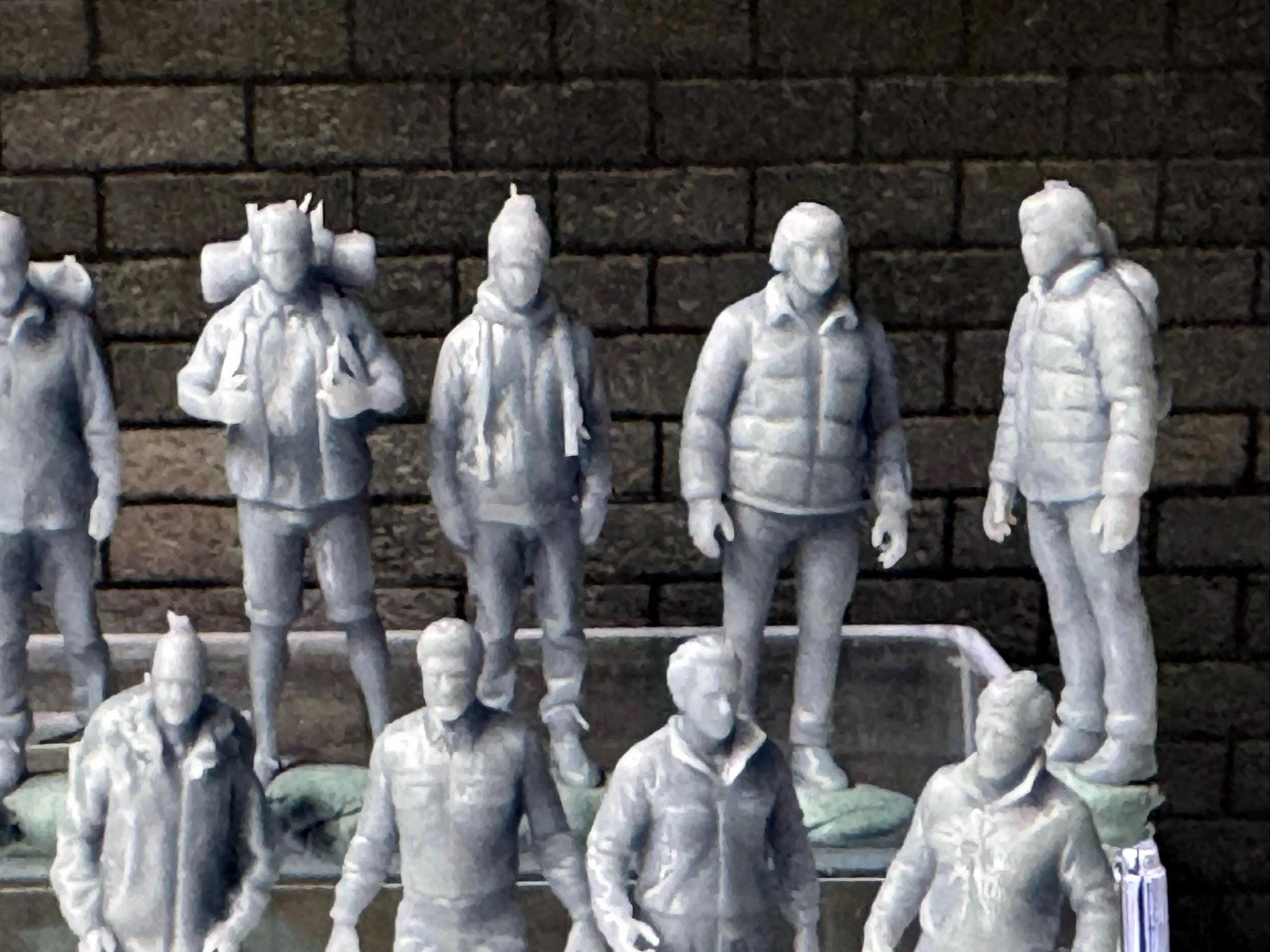 1:64 Miniature Human Figures - Resin / unpainted - great for Dioramas Hot Wheels - Made in the USA LOT 637 - Miniature 1.10 Campers / Hikers