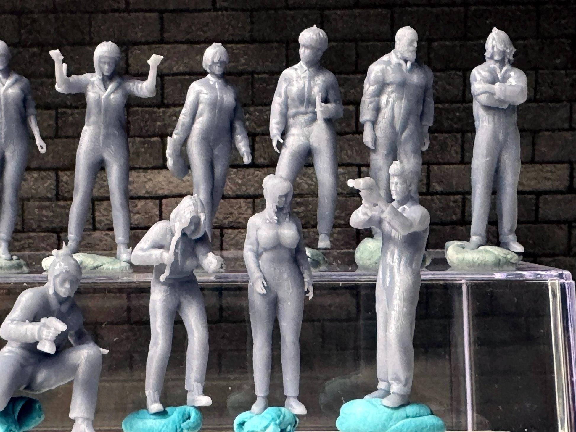 1:64 Miniature Human Figures - Resin / unpainted - great for Dioramas Hot Wheels - Made in the USA LOT 626 - Miniature 1.10 - Mechanics