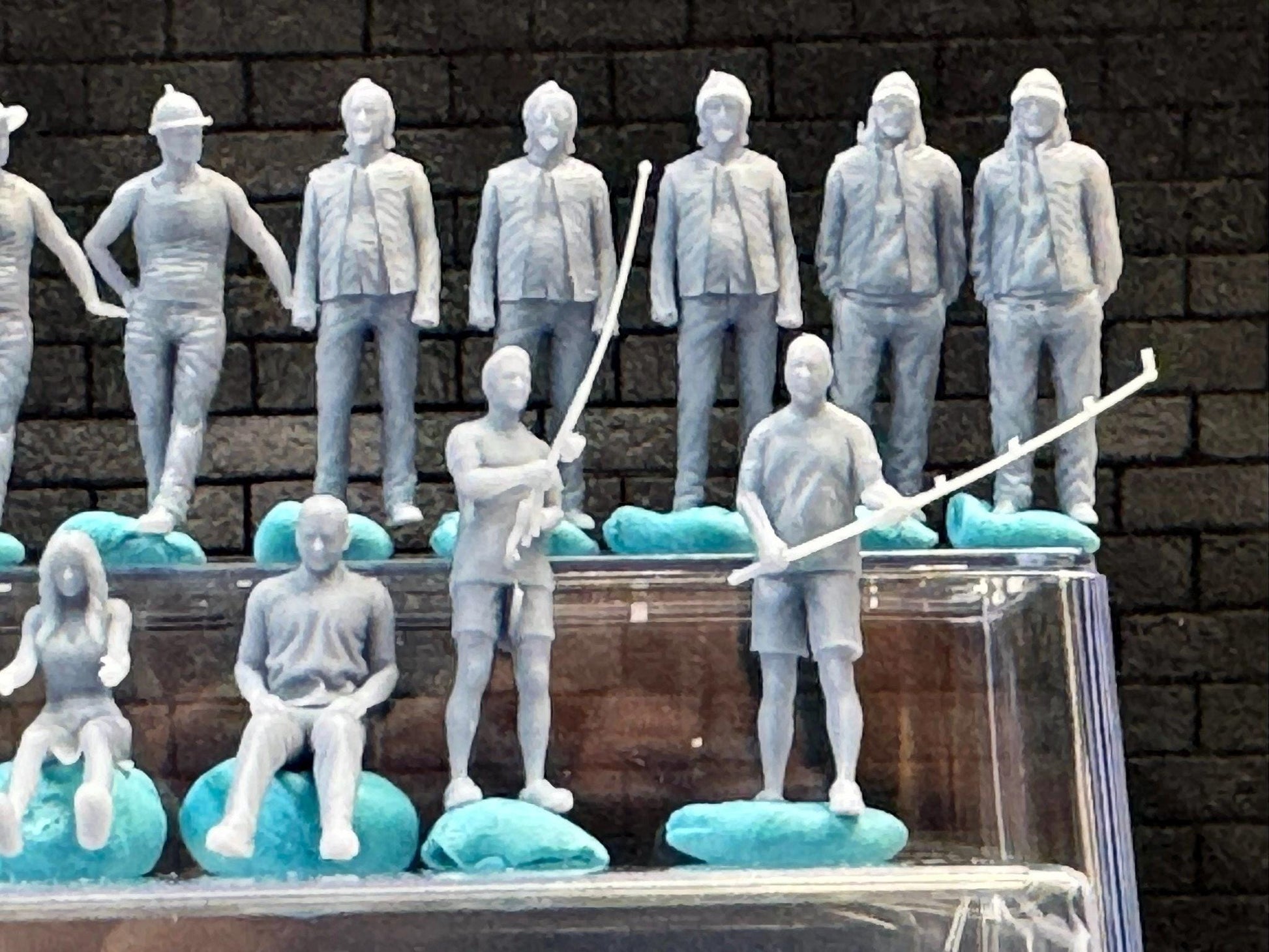 1:64 Miniature Human Figures - Resin / unpainted - great for Dioramas Hot Wheels - Made in the USA LOT 630 - Miniature 1.10